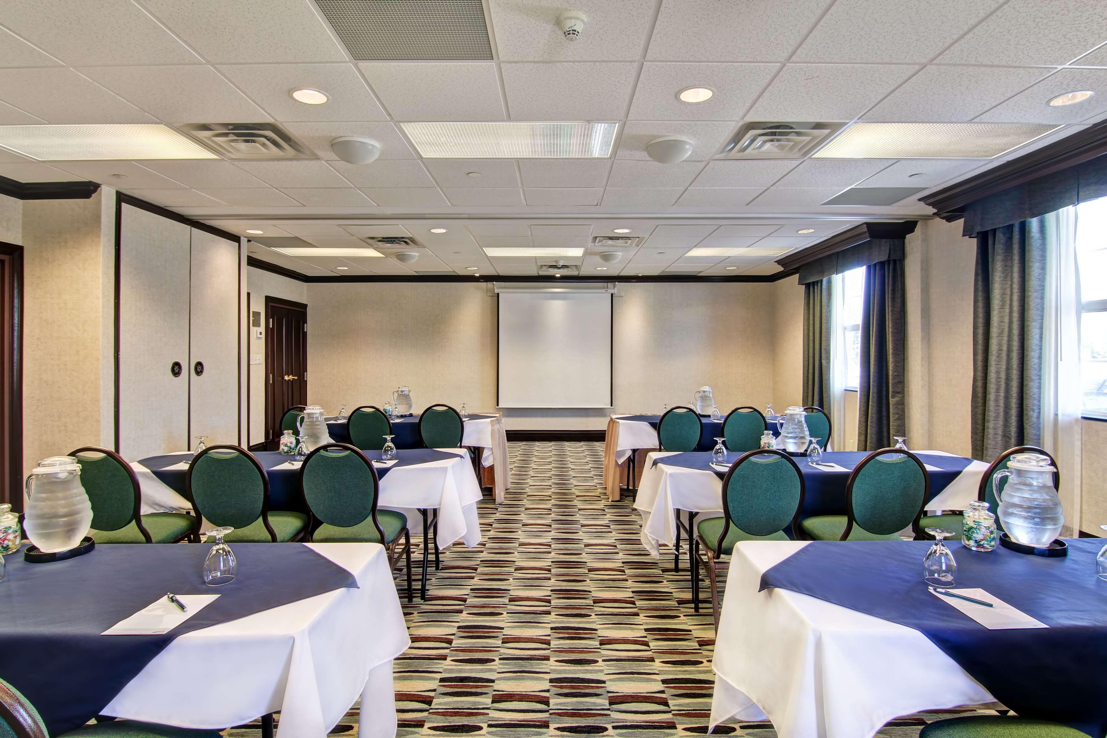 Homewood Suites By Hilton Toronto Mississauga Exterior foto